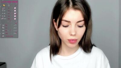 hottie_lola public webcam profile photo 3