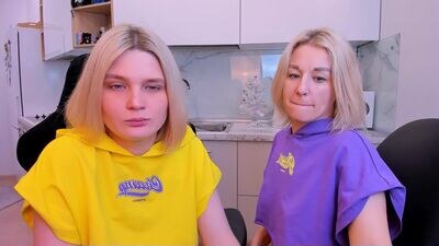 hottyblonds public webcam profile photo 2