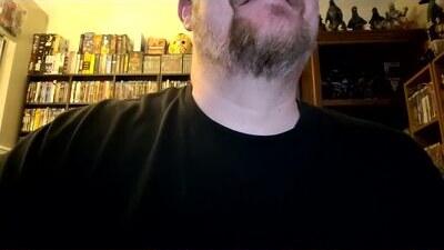 howling81 public webcam profile photo 6