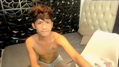 hugecockcum69 public webcam profile photo 3