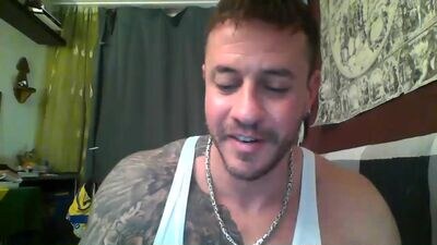 hungrybttm82 public webcam profile photo 4