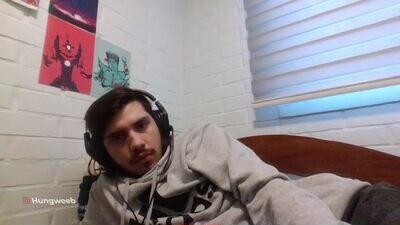 hungweeb public webcam profile photo 3