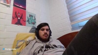 hungweeb public webcam profile photo 4