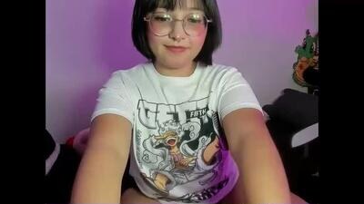 iam_zoechan public webcam profile photo 3