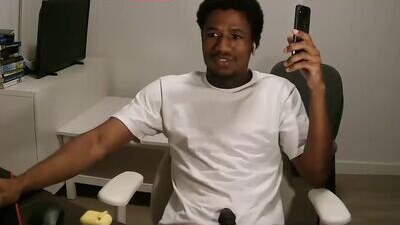 iamjohnny4u public webcam profile photo 7