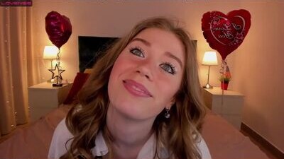 iamvikki public webcam profile photo 10