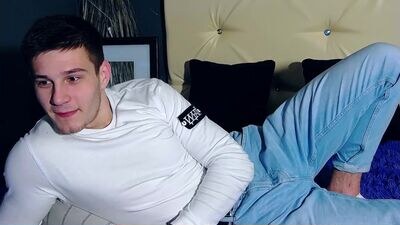 ian_tans public webcam profile photo 2
