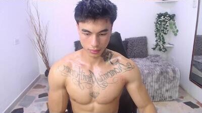 ian_west public webcam profile photo 5