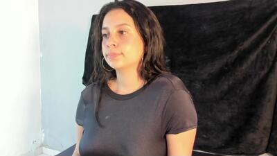 idarazanin24 public webcam profile photo 3