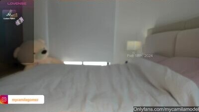 imcamila__ public webcam profile photo 6