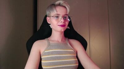 imnotmia public webcam profile photo 3