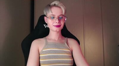 imnotmia public webcam profile photo 6