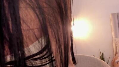 imsaraah public webcam profile photo 2