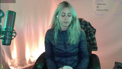 imtaeko public webcam profile photo 3