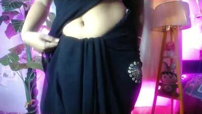 indian_manisha public webcam profile photo 8