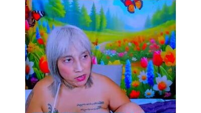 indianroxy27 public webcam profile photo 10