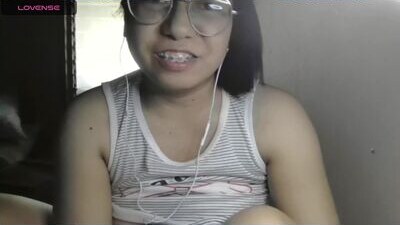 introvertshytype_2011 public webcam profile photo 10
