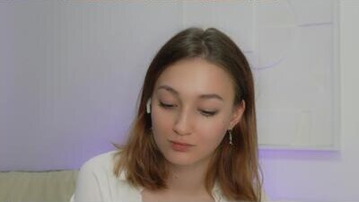 invokersgirl public webcam profile photo 8