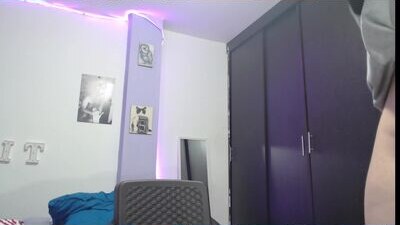 io_chie public webcam profile photo 6