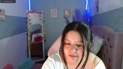 iris_tay public webcam profile photo 4