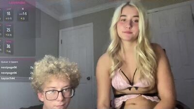 irispink1 public webcam profile photo 6