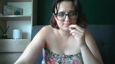irresistibleparis public webcam profile photo 6