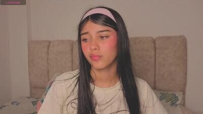 isa_dolly public webcam profile photo 5