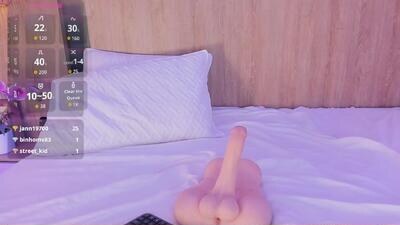 isa_roses public webcam profile photo 2