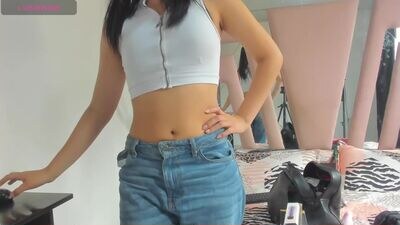 isabella_colins_ public webcam profile photo 3