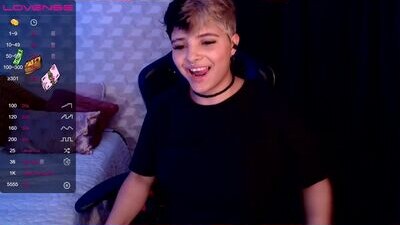 isabellamoutt public webcam profile photo 5