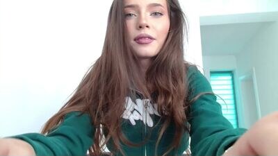isia_slay public webcam profile photo 4