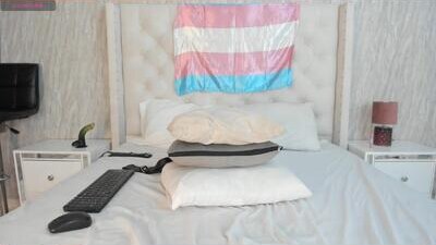 istina_uwu public webcam profile photo 8