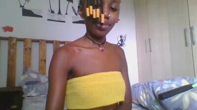 its_miimi public webcam profile photo 2