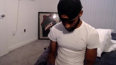 itstheweekn public webcam profile photo 4