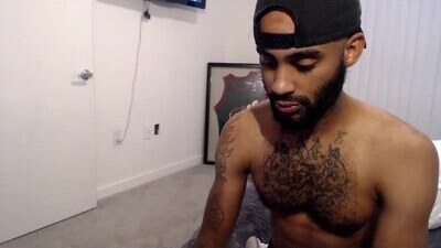 itstheweekn public webcam profile photo 7