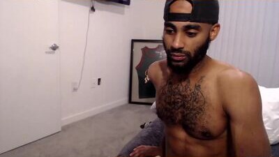 itstheweekn public webcam profile photo 9