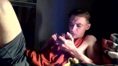 itzd123 public webcam profile photo 2