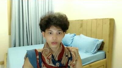 itzme_curlyalvin public webcam profile photo 6