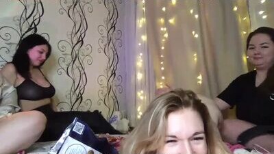 ivankai_ public webcam profile photo 6
