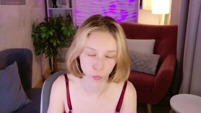 ivy_blare public webcam profile photo 3
