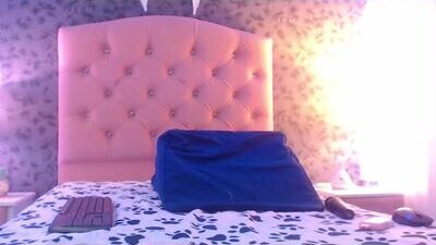 ivyy_crystal public webcam profile photo 5