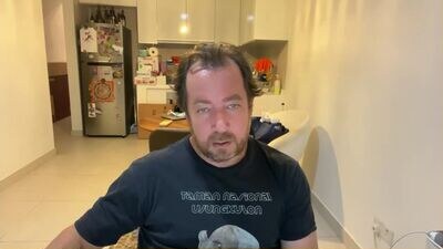 iwantuu2 public webcam profile photo 2