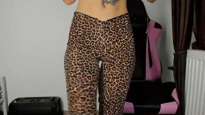 jade_cane public webcam profile photo 3