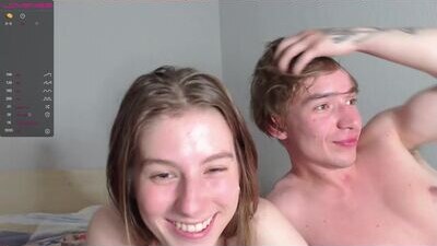 jalevakitties2 public webcam profile photo 7