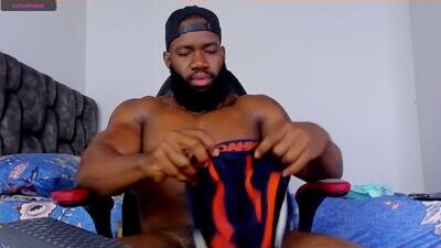james_bbcmuscle public webcam profile photo 7