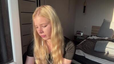 janellafath public webcam profile photo 3