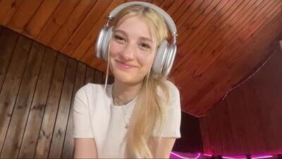 janicesivertsen public webcam profile photo 9
