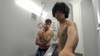 jash_ public webcam profile photo 8