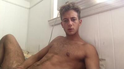 jaxholmes public webcam profile photo 3