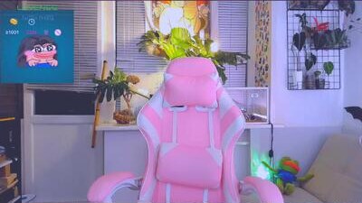 jelyaa public webcam profile photo 10